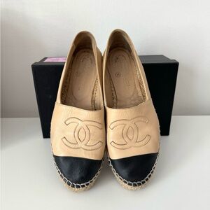 Authentic Chanel Espadrilles - Classic beige with black toe cap - lamb leather